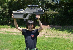 觸摸真實(shí)軍事武器