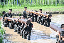 為什么選擇中國(guó)121軍事夏令營(yíng)？