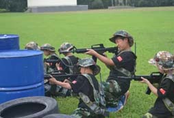 暑假121軍事夏令營給孩子的鍛煉