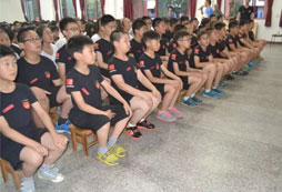 121軍事夏令營成為萬千家長暑期的首選