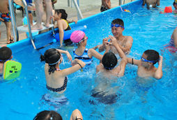 軍事夏令營(yíng)