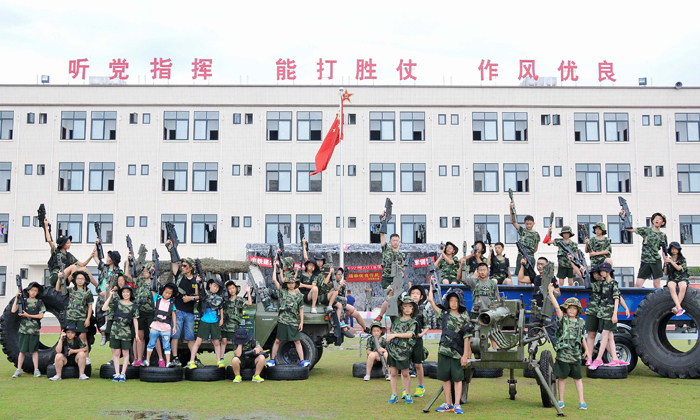 在游戲活動中鞏固軍事訓(xùn)練成果