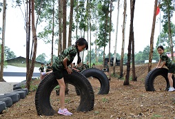 成都Super軍事夏令營讓孩子學會保護自己