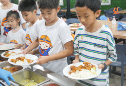 好好吃飯，長身體