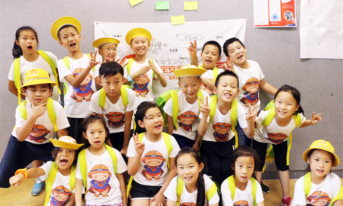 與小伙伴的合影