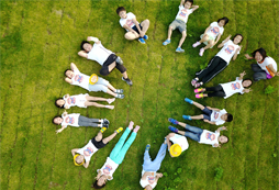 孩子參加軍事拓展夏令營是如何改善不良習慣