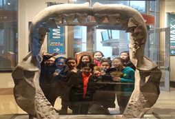 2018美國全女生游學(xué)夏令營走進(jìn)林頓霍爾貴族女子學(xué)校