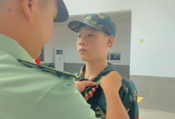 假期安徽軍事夏令營收費(fèi)是多少