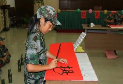 安徽軍事夏令營(yíng)陪你度過(guò)最難忘的暑假