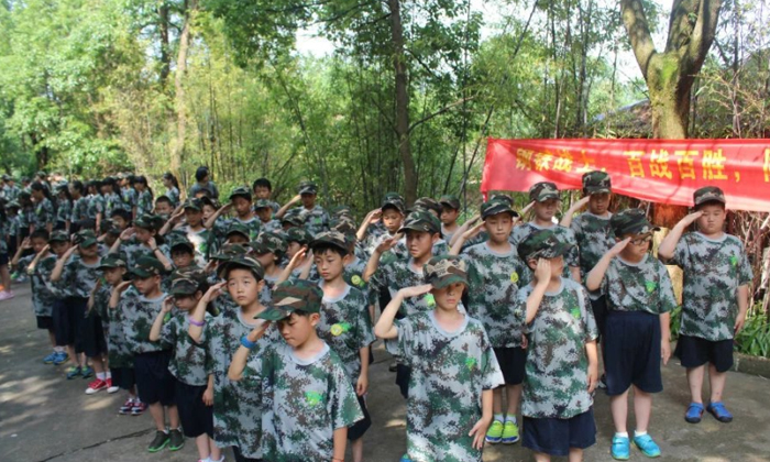 安徽軍事與普通軍事夏令營機構(gòu)有什么不同？.jpg
