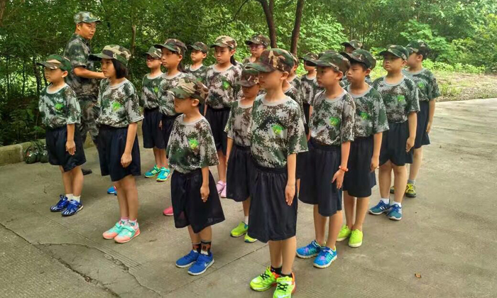 安徽軍事夏令營給你一個不一樣的暑假.jpg