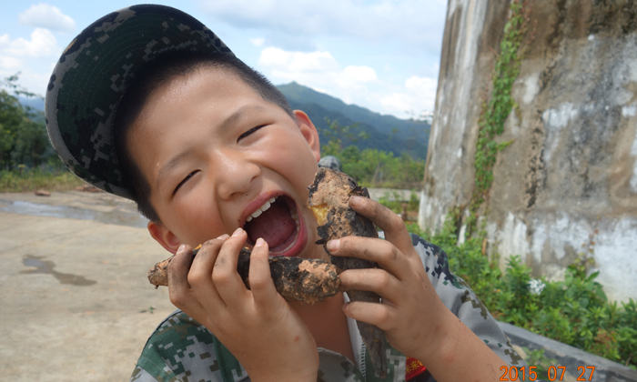 安徽貧困山區(qū)體驗