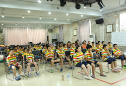 寶雞夏令營有安排寫作業(yè)的時(shí)間嗎？