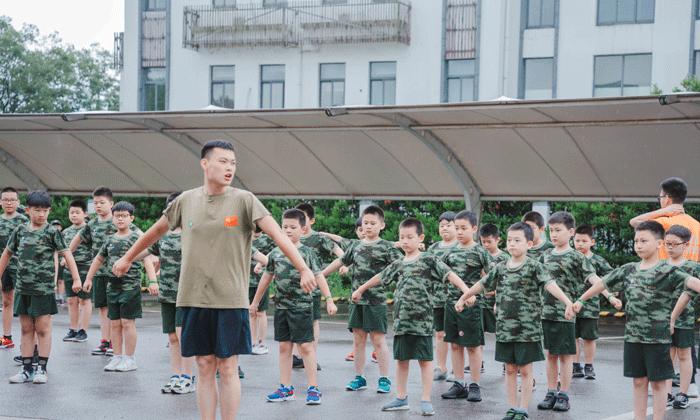 寶雞軍事夏令營(yíng)安全保障.gif