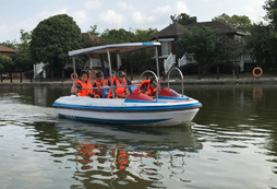 游湖