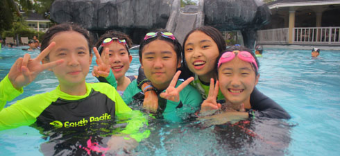 學(xué)習(xí)英語知識和異國文化