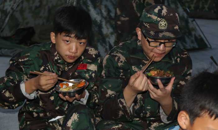 軍旅生活體驗營