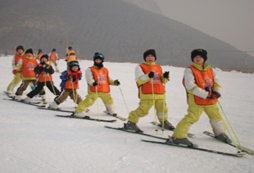 滑雪夏令營介紹單板滑雪技巧之初學者入門攻略