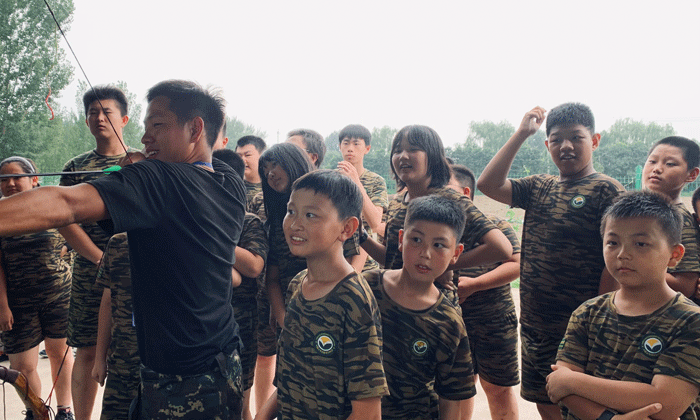 北京軍事夏令營.gif