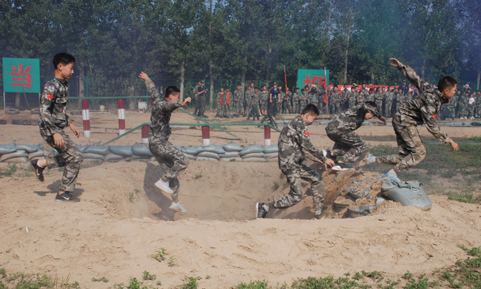 北京兒童軍事夏令營.jpg