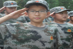 <strong>一定要參加一次北京八一軍旅夏令營(yíng)的理由</strong>