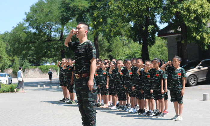 北京軍事夏令營(yíng)