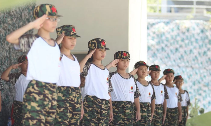 北京軍事夏令營讓孩子變得更加優(yōu)秀