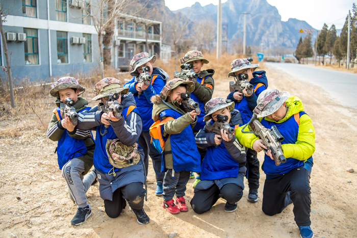 高中生軍事特訓(xùn)冬令營(yíng)