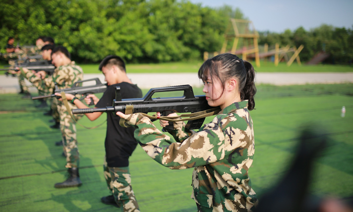 北京軍事夏令營.jpg