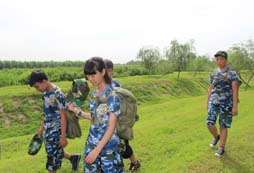 參加北京少年軍事訓(xùn)練營后的改變