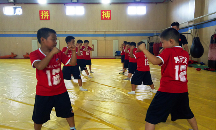 男子漢夏令營(yíng)