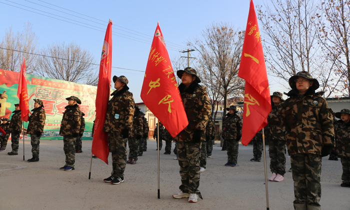北京軍事夏令營(yíng).jpg