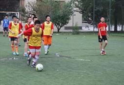 踢足球對于孩子有什么好處