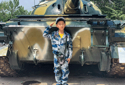 蚌埠軍事夏令營(yíng)給中學(xué)生來(lái)一場(chǎng)軍旅生活！