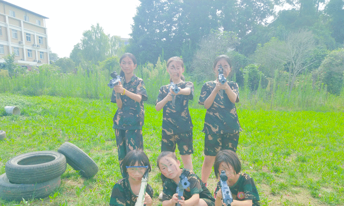 軍事演習