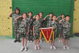 流動紅旗，先進(jìn)班集體