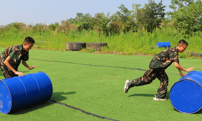 滾筒訓(xùn)練，鍛煉體能