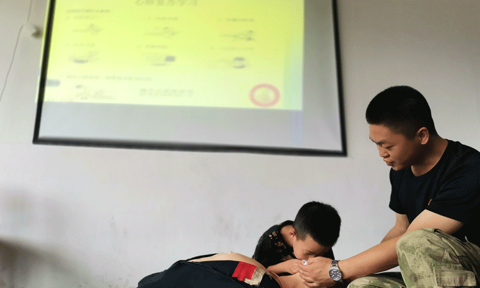 救護(hù)演習(xí)