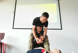 心肺復(fù)蘇教學(xué)