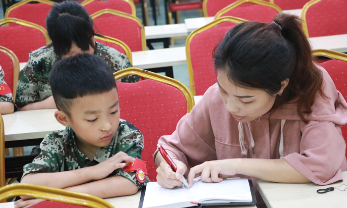 輔導與老師耐心輔導