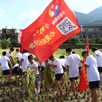 暑期畢節(jié)軍事夏令營費用都包括什么？