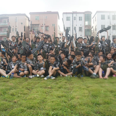 這個夏天畢節(jié)軍事夏令營帶你演繹最真實的士兵突擊