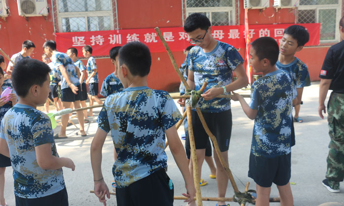 分隊(duì)比賽，看誰做得好