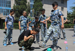 這個(gè)夏天北京青少年夏令營(yíng)帶你走進(jìn)軍營(yíng)