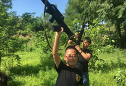 參加北京西點(diǎn)軍事夏令營體驗(yàn)真人CS的樂趣