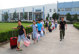 參加北京西點(diǎn)軍事夏令營(yíng)有哪些注意事項(xiàng)？