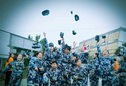 在夏令營中的快樂時(shí)刻