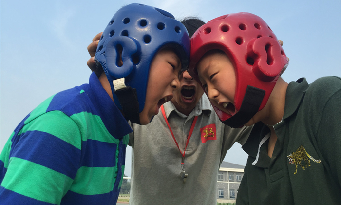 摔跤、相撲——男子漢的游戲！