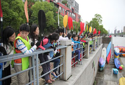 觀看皮劃艇比賽