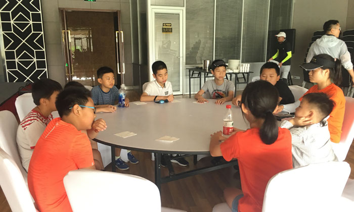 做好，準備用餐